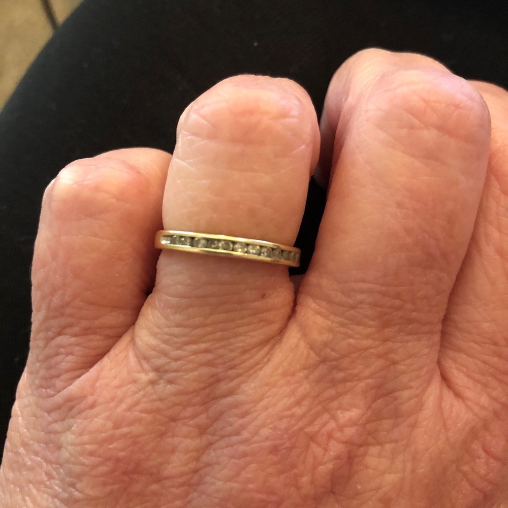 10k Diamond Band